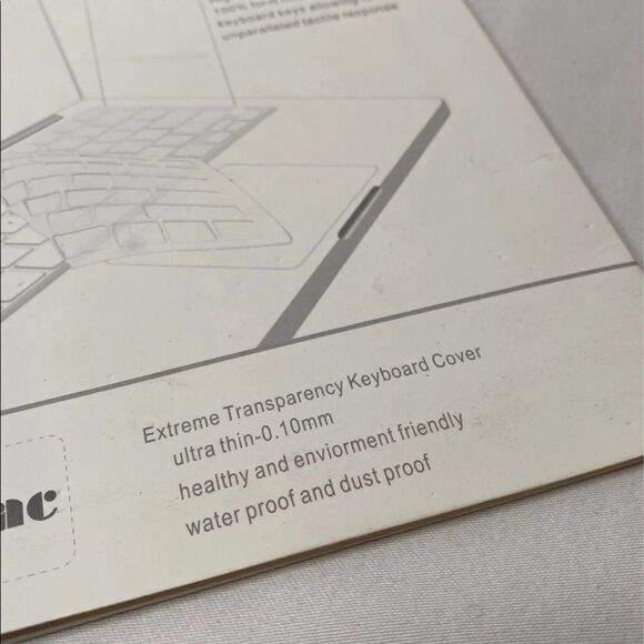 Transparent Keyboard Cover for Mac Laptops - Picture 2 of 4